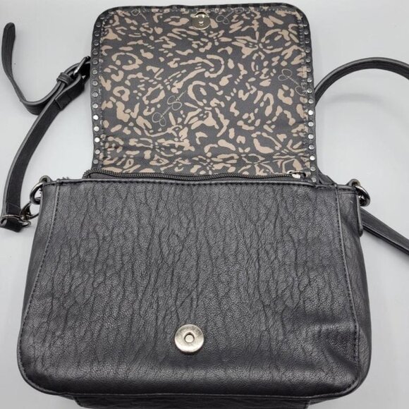 Jessica Simpson Black Leather Flap Messenger Bag w/ gunmetal chain & long strap - Picture 7 of 9